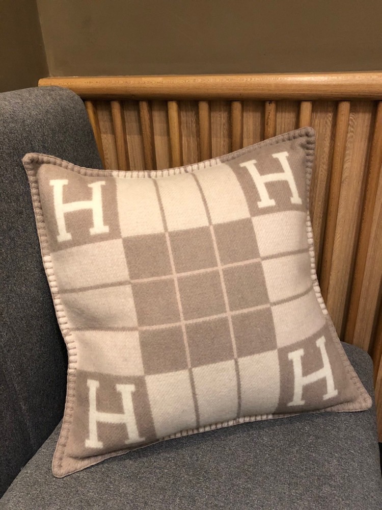 Hemes Pillowcase