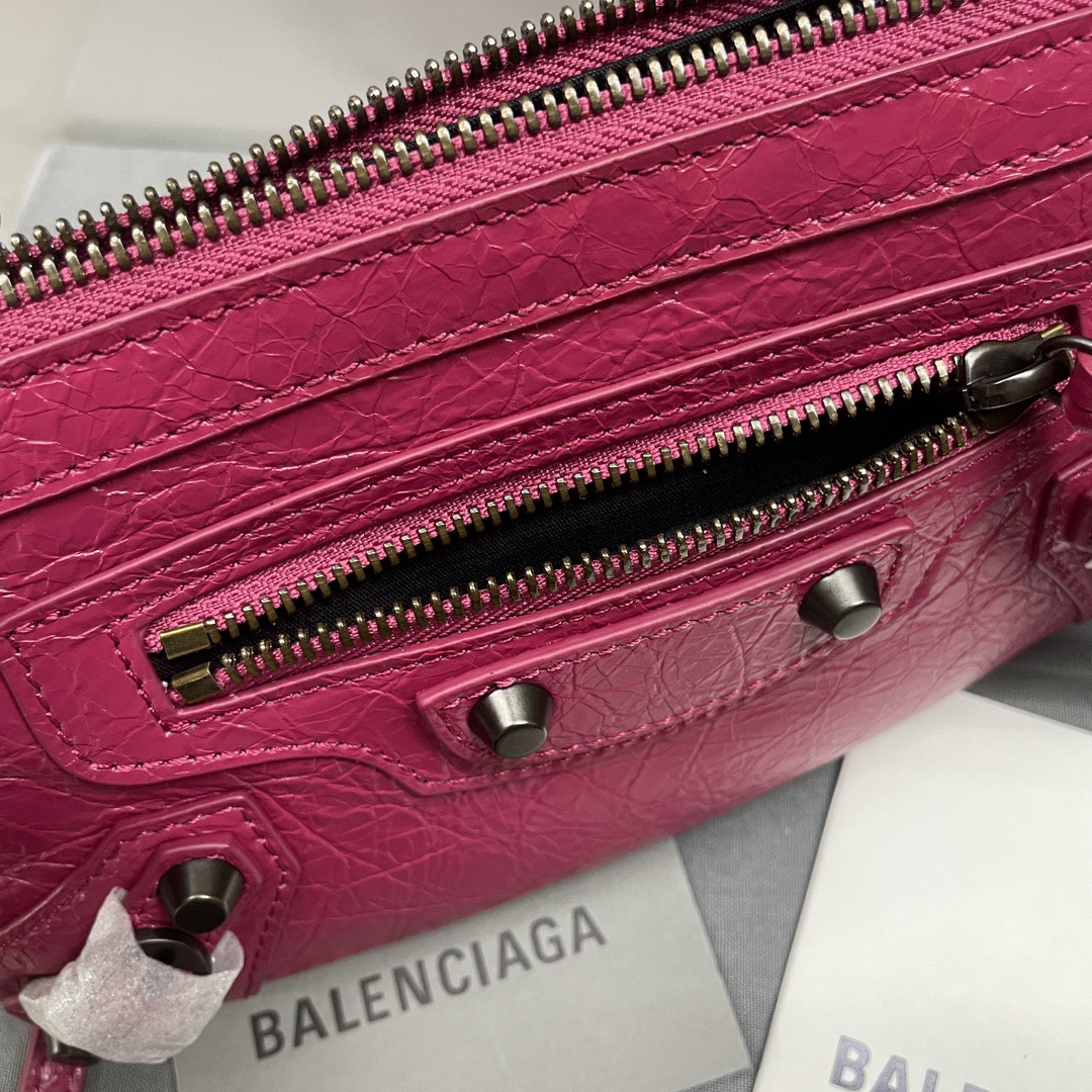 Ba1en*iaga Le City Pouch on Strap-24*4*13CM