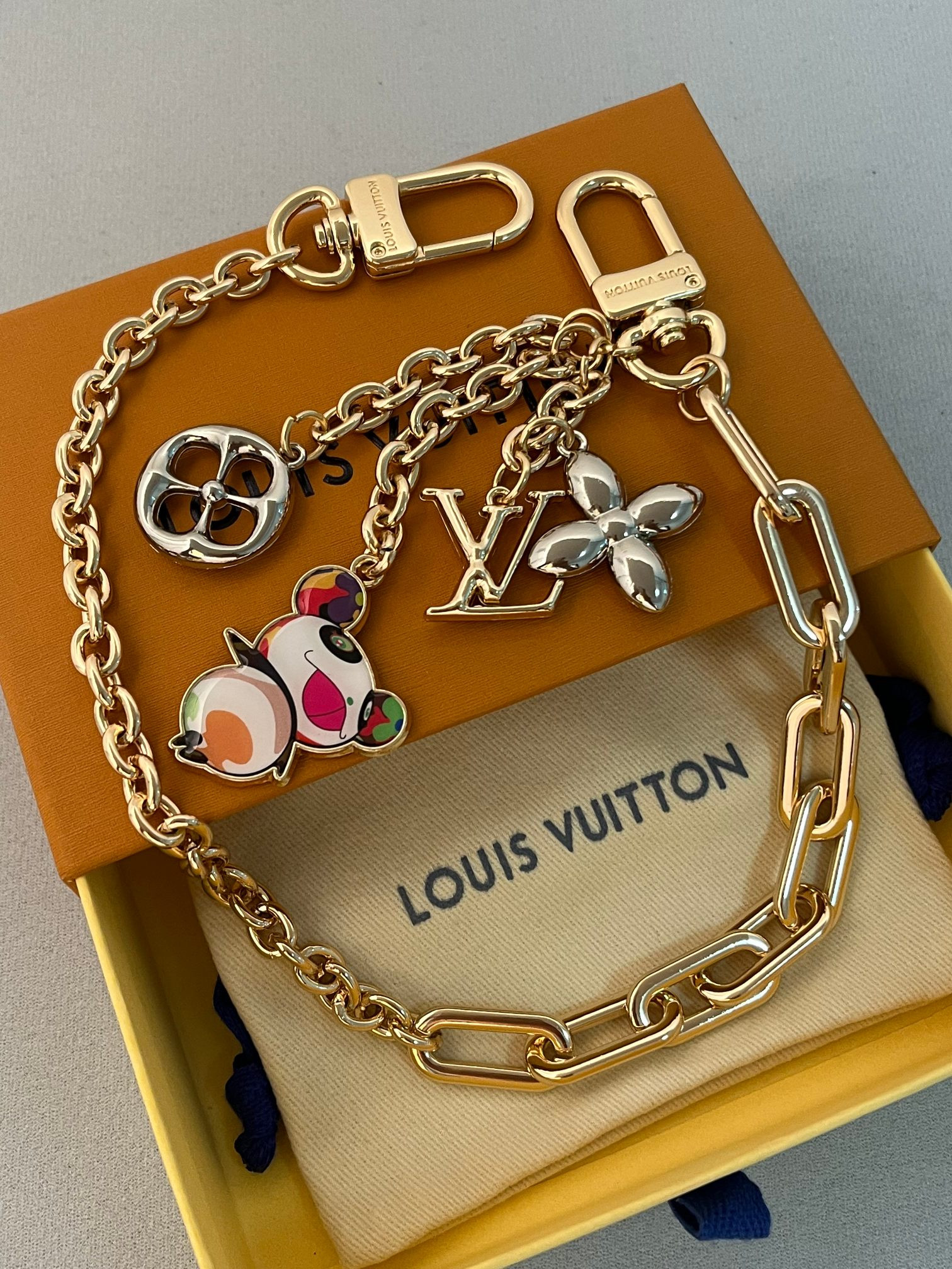 L0vis Vvtt0n Bag Charm