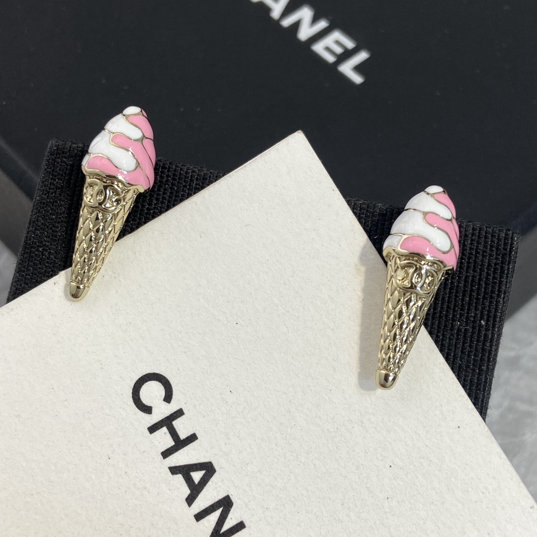 Ch@nel Earring