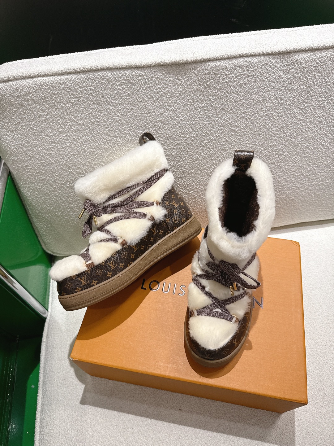 L0vis Vuitt*on LV Cloud Lace-Up Ankle Boot Sneaker