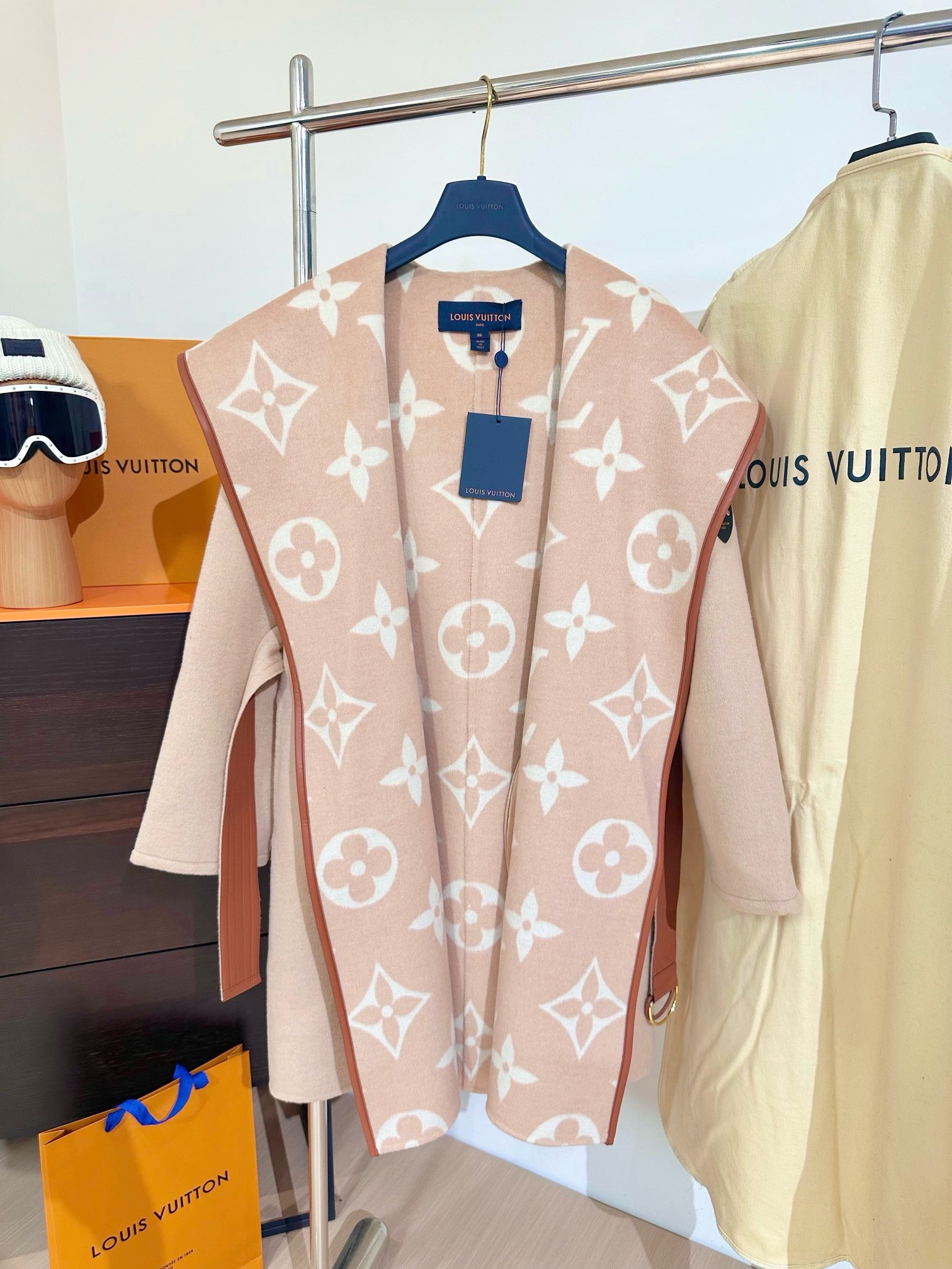Lou*is Vuitt*on Wool Trench Coat