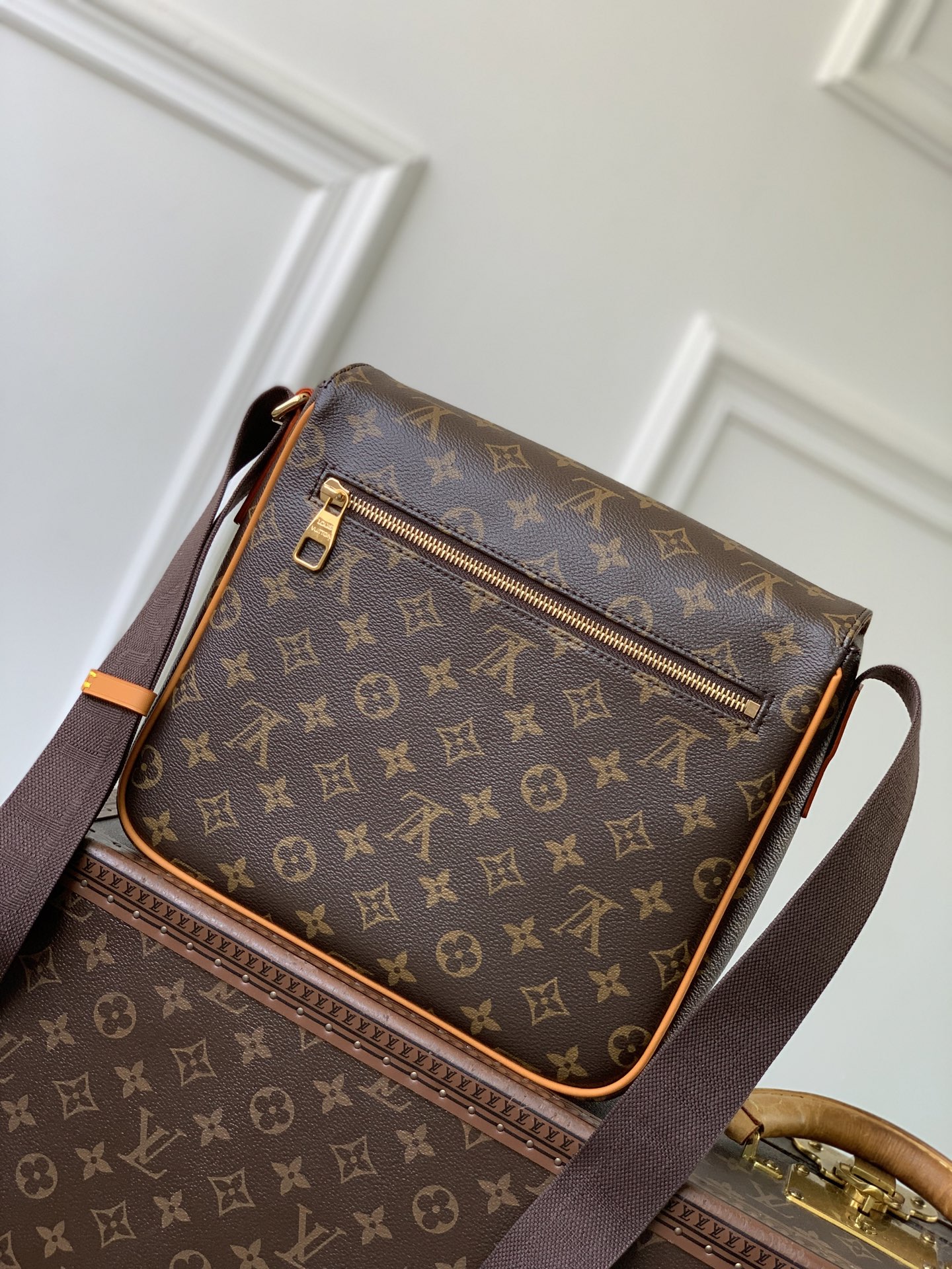 Lou*is Vvtt0n Bastille PM Bag-23 x 27 x 8CM