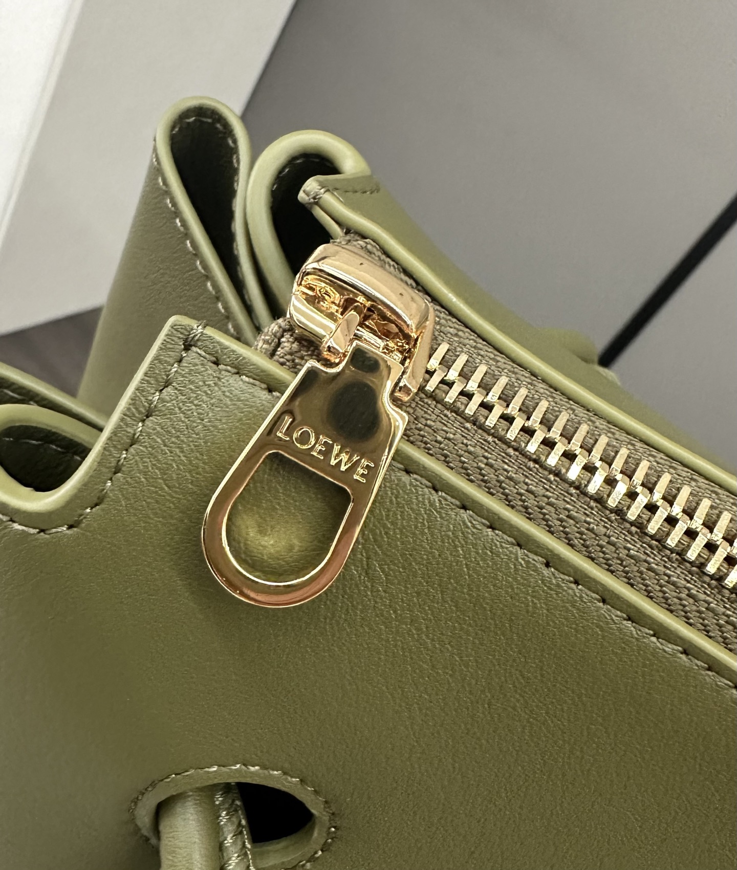 Lowee Madrid Bag-28.5*11*23CM