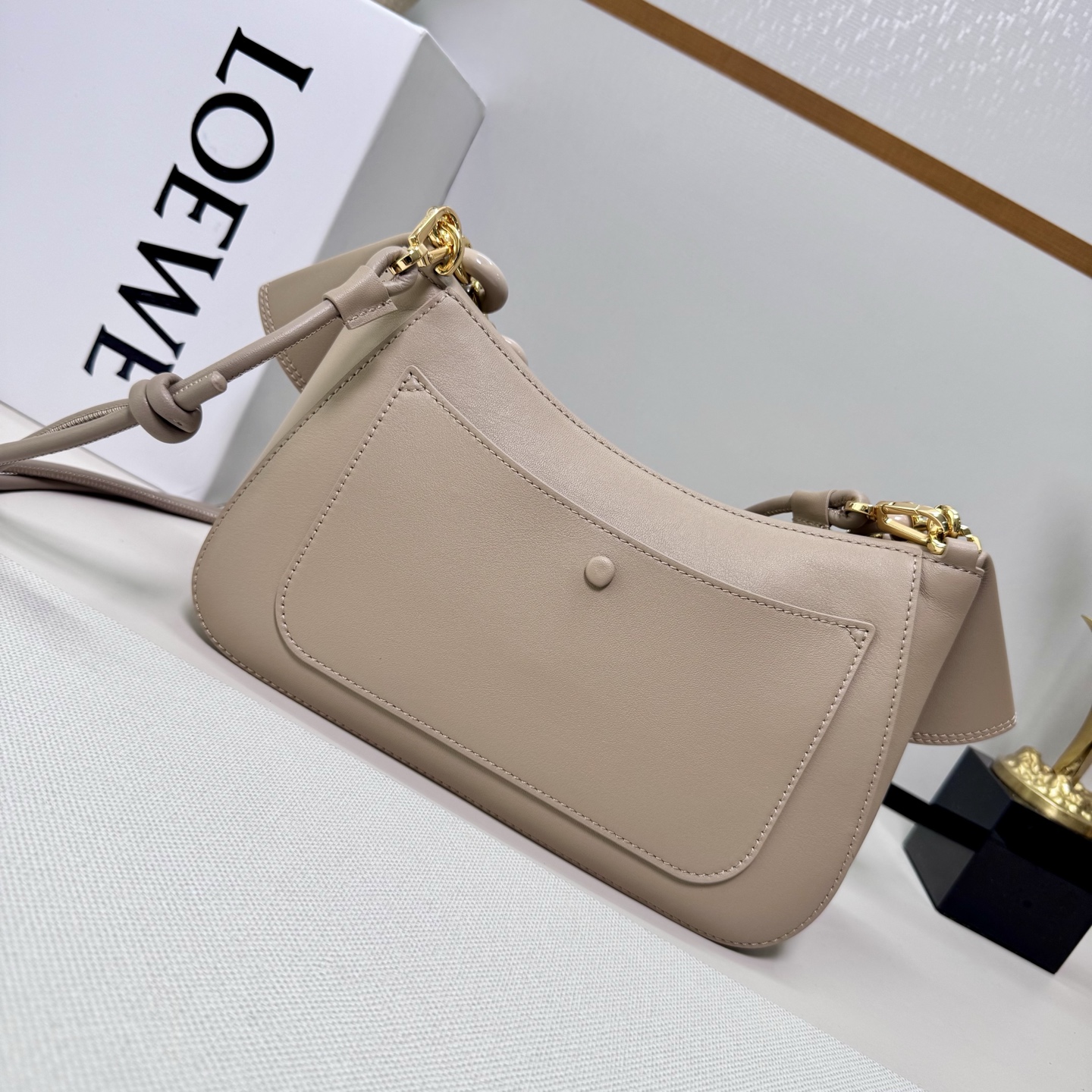 Lowee Ola Chain-Link Shoulder Bag-26*18*13CM