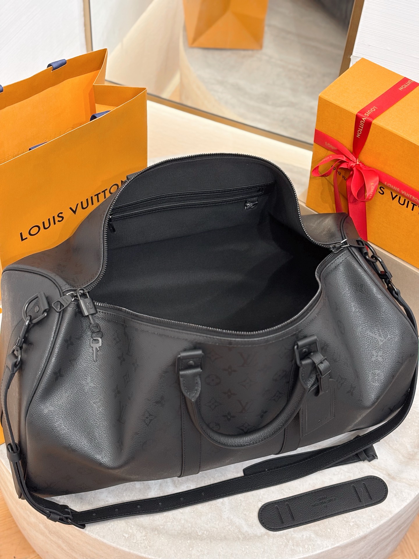 L0vis Vvtt0n Keepall Bandoulière 55-55x31x26CM