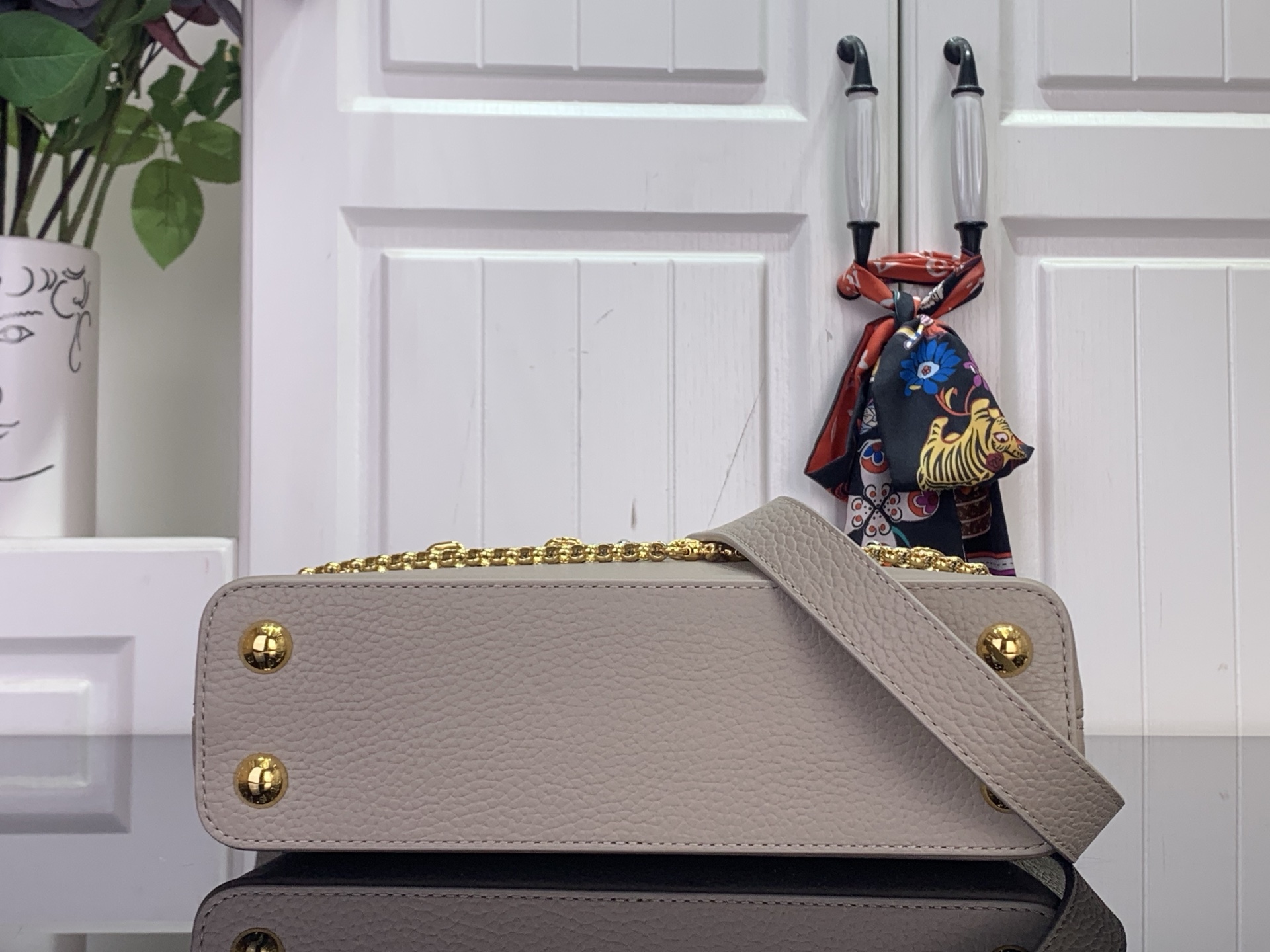 L0vis Vvtt0n Sac Capucines East West BB-29x18x9CM