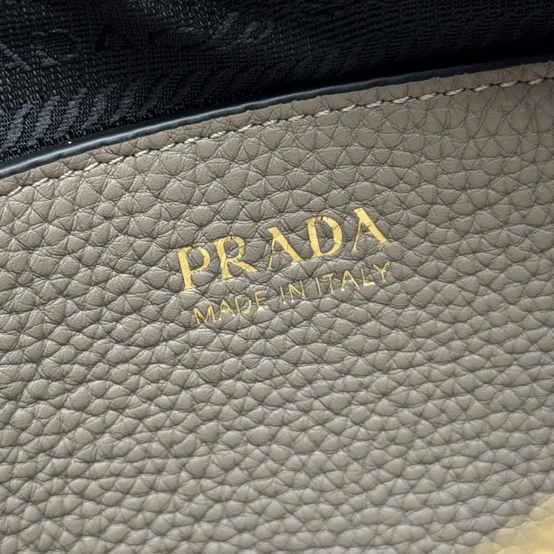Pra*a Leather Shoulder Bag-1BH082-22*14*8CM