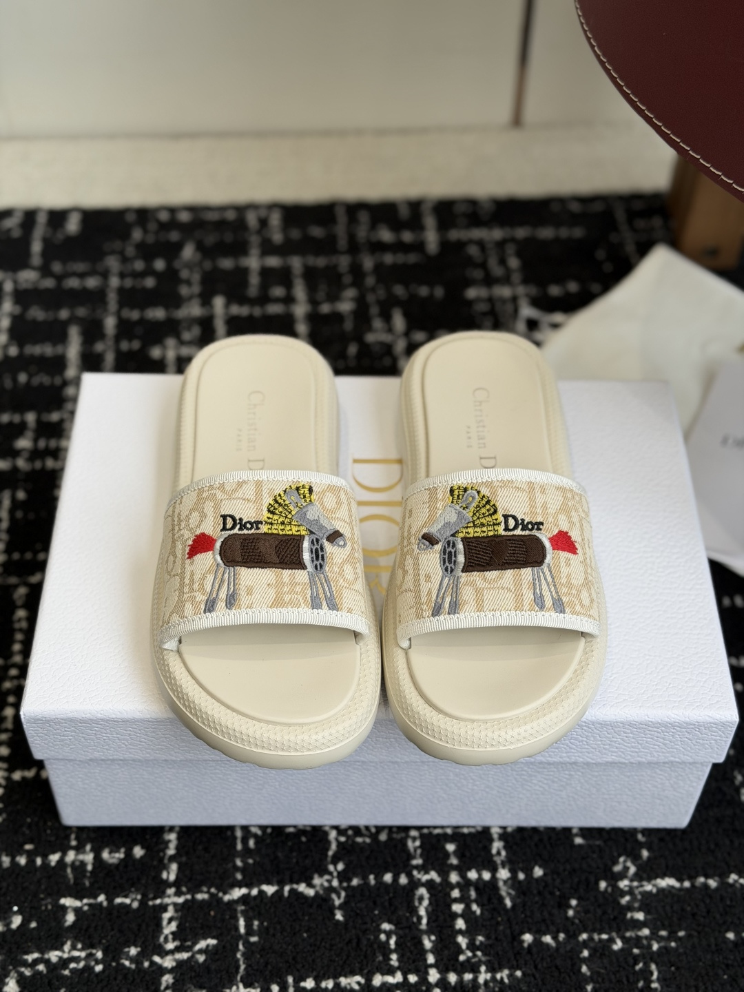 Diro Sandals
