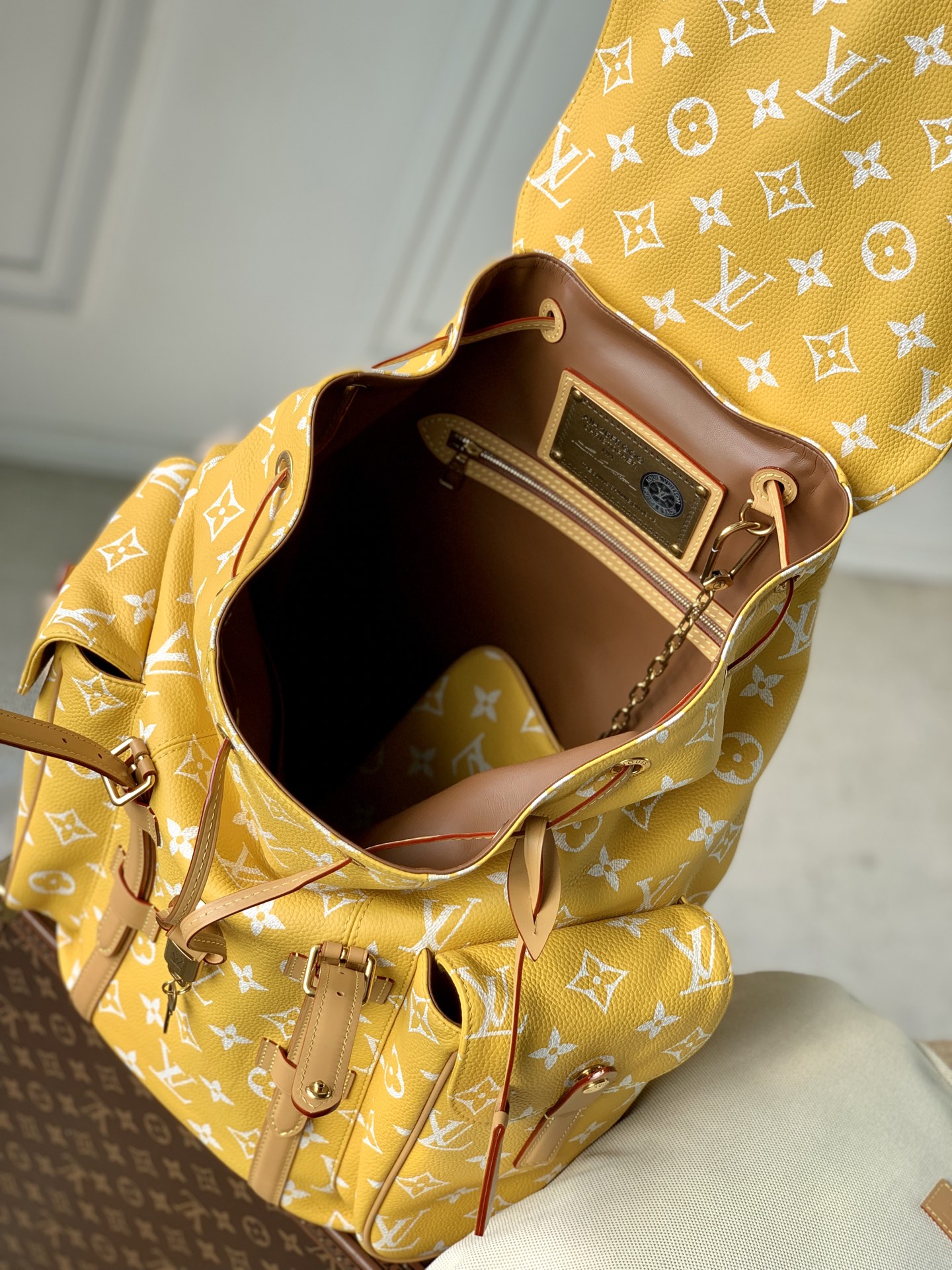 L0vis Vvtt0n Christopher Backpack M24428-38 x 44 x 12.5CM