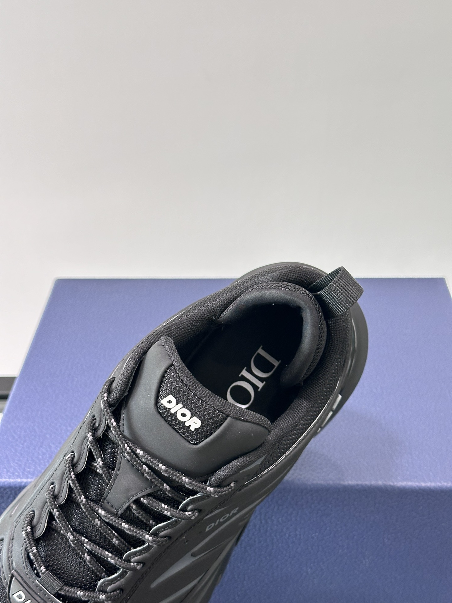 Diro Sports Sneakers