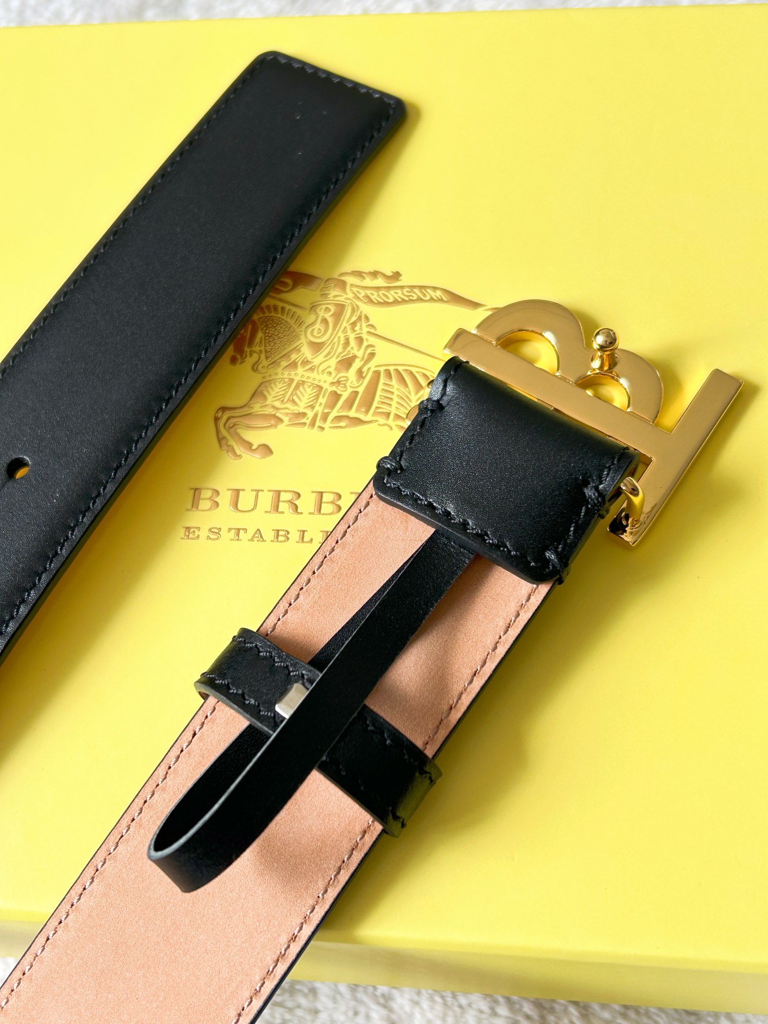 Bv*b*rry Belt-3.5CM