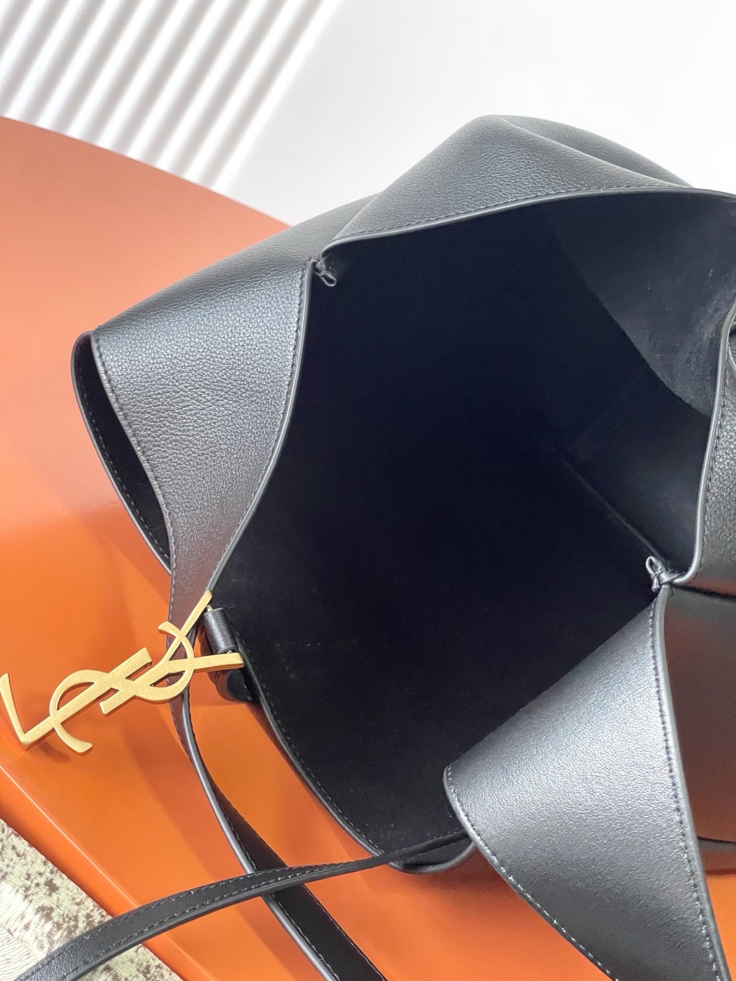 Y51 Hobo Bag-30x31x13CM