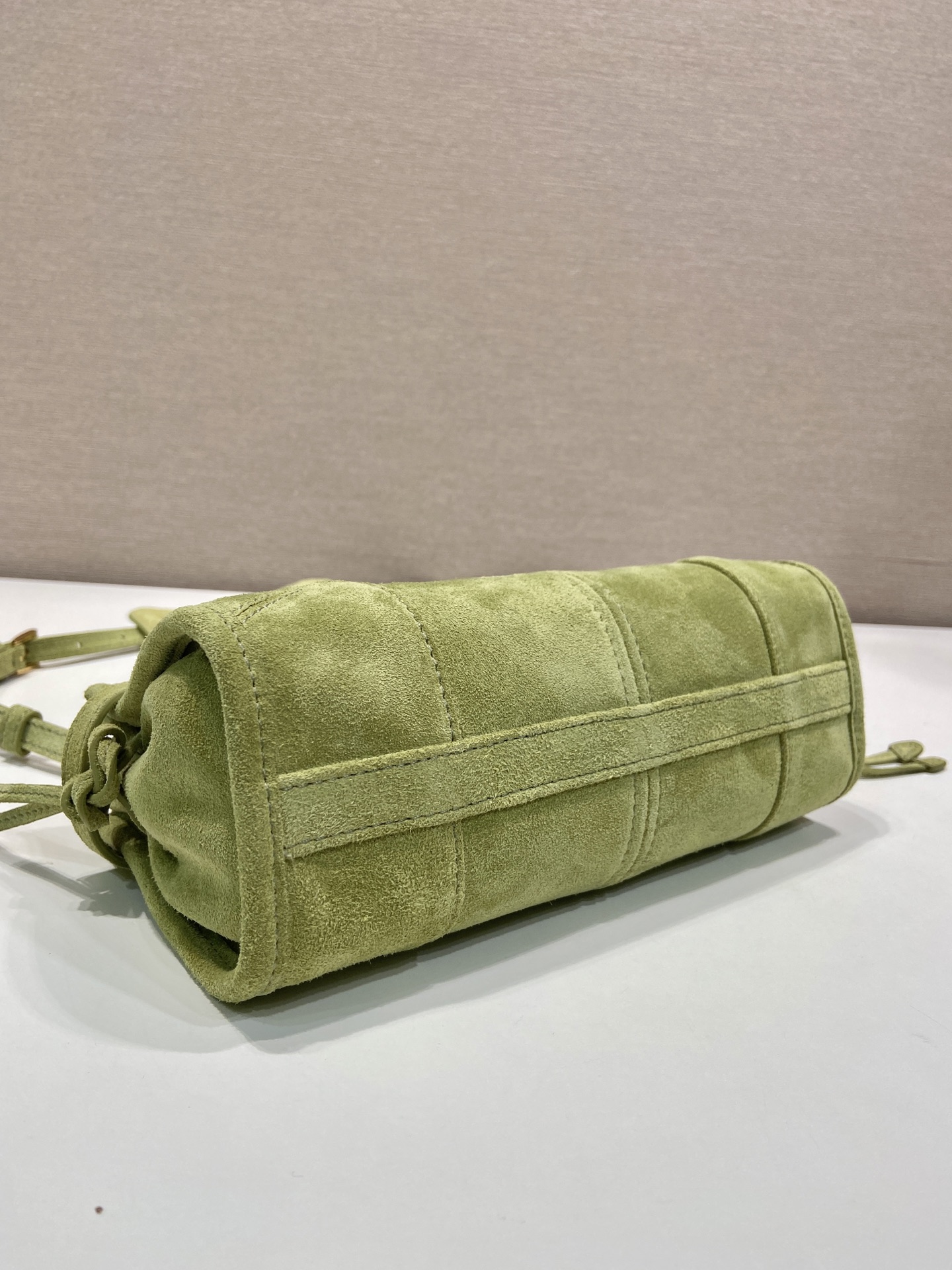 Pra*a Bonnie Suede Handbag-23.5*12*9CM