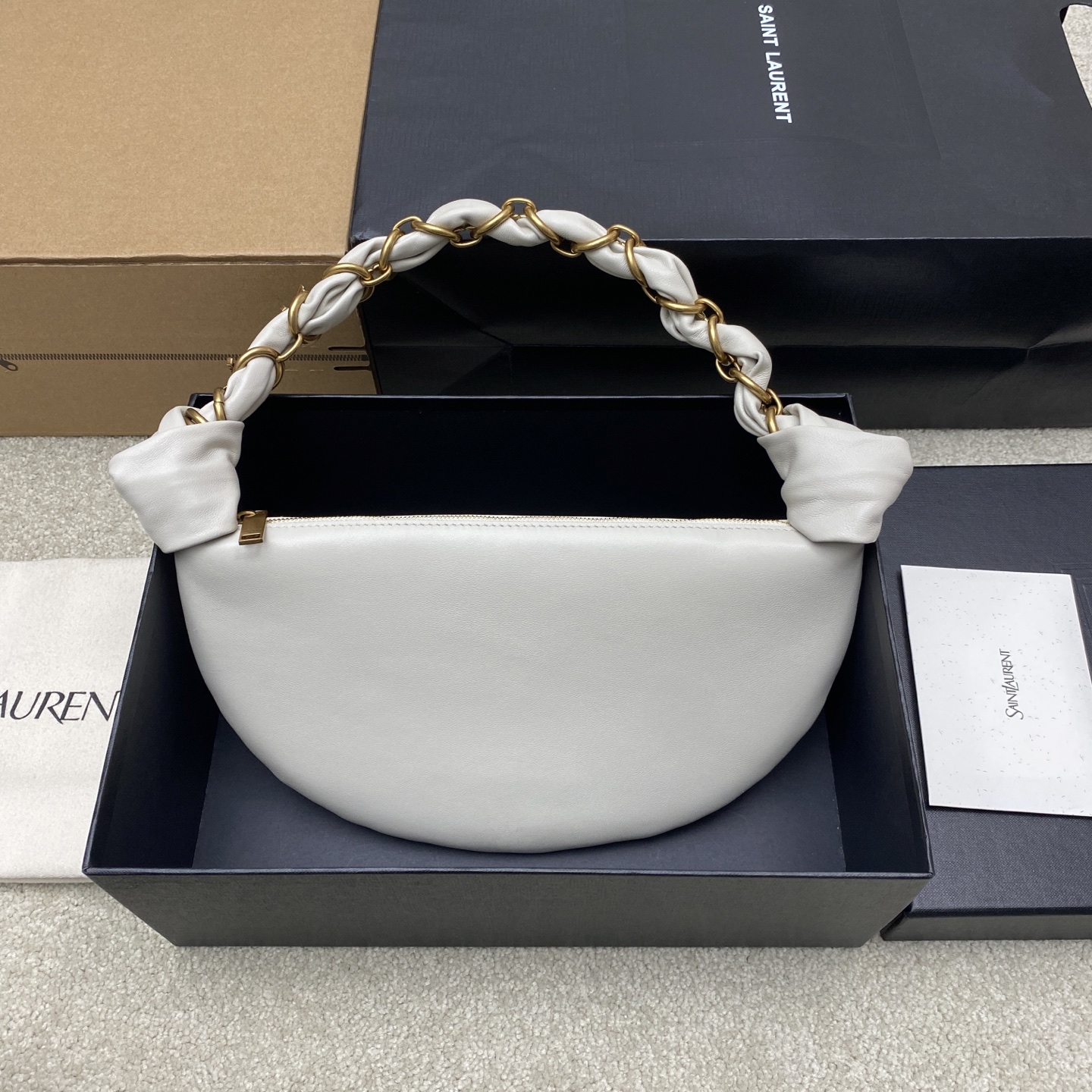 Y51 26SS Amalia-19x13x10CM