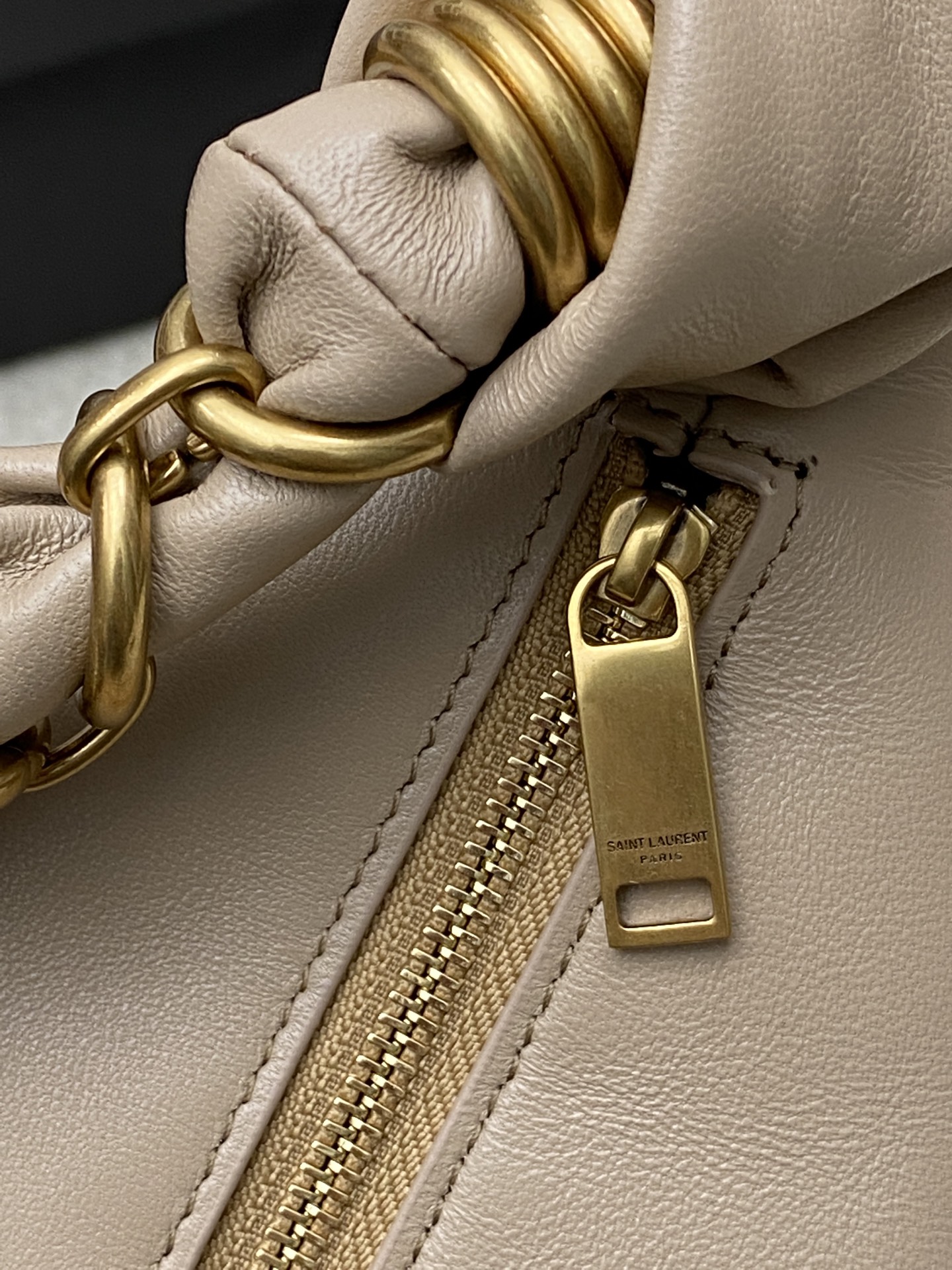 Y51 26SS Amalia-62x28x4CM