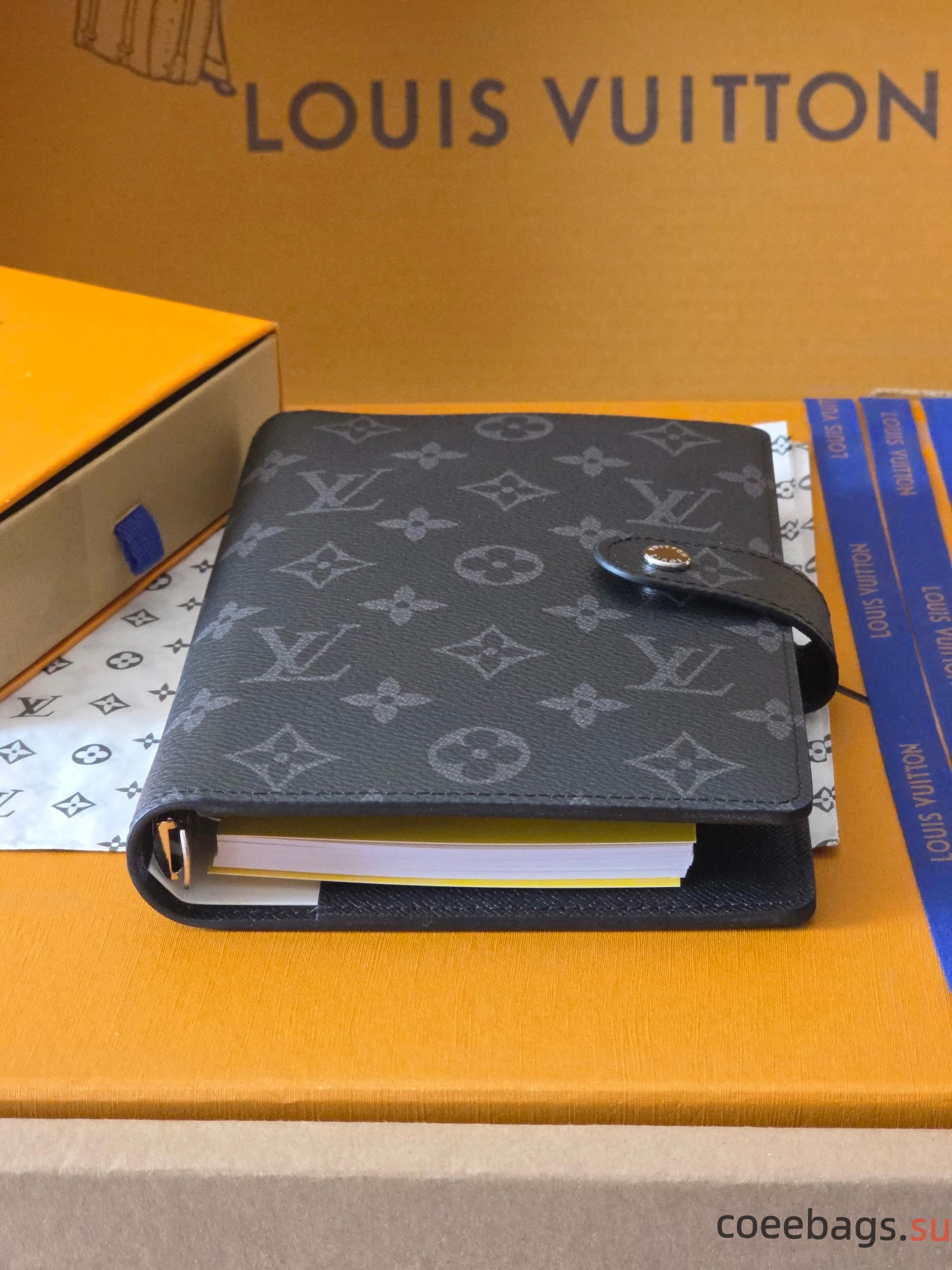 L0vis Vvtt0n Medium Ring Agenda Cover-14*18CM