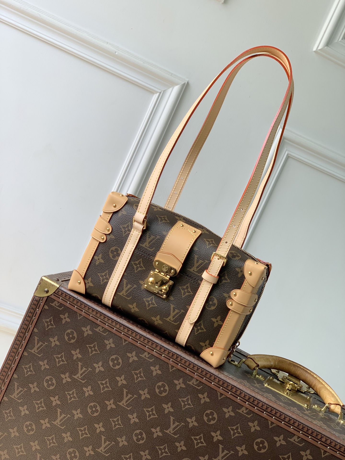 Loui*s Vuit*ton Malle De Jour Monogram - Handbags-M3A169-24 x 15 x 8CM