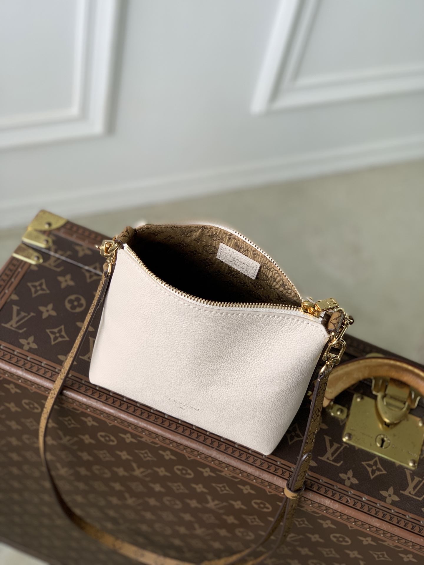 L0vis Vvtt0n Multipass Mini Handbags-M3A389-17.5 x 18 x 9.5CM