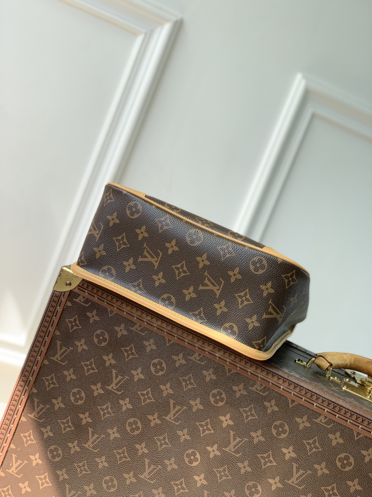 Lou*is Vvtt0n Diane Backpack MM Monogram-26 x 31.5 x 11CM