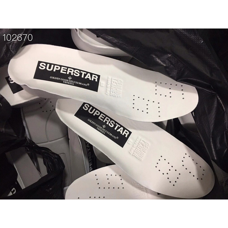 golden goose men’s S*per-star sneakers with suede star and golden heel tab