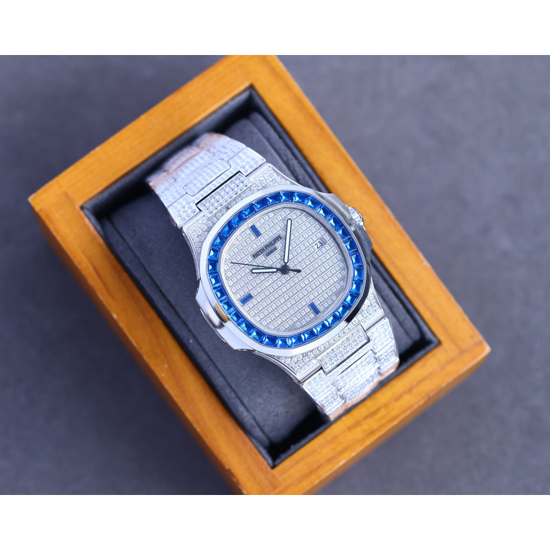Patek Philippe Nautilus 5719 Blue Emerald Diamonds