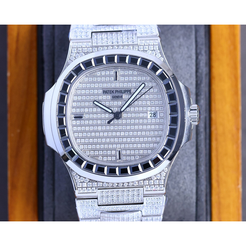 Patek Philippe Nautilus 5719 Black Emerald Diamonds