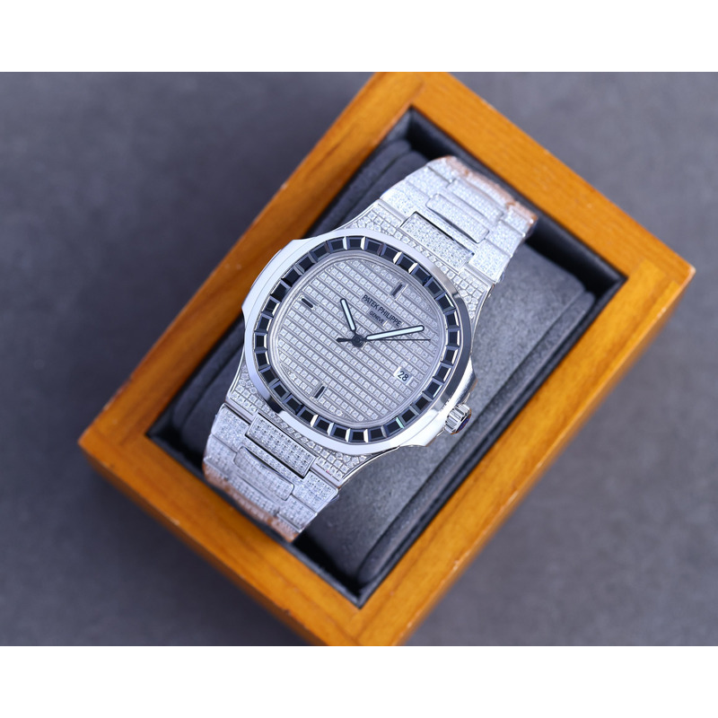 Patek Philippe Nautilus 5719 Black Emerald Diamonds