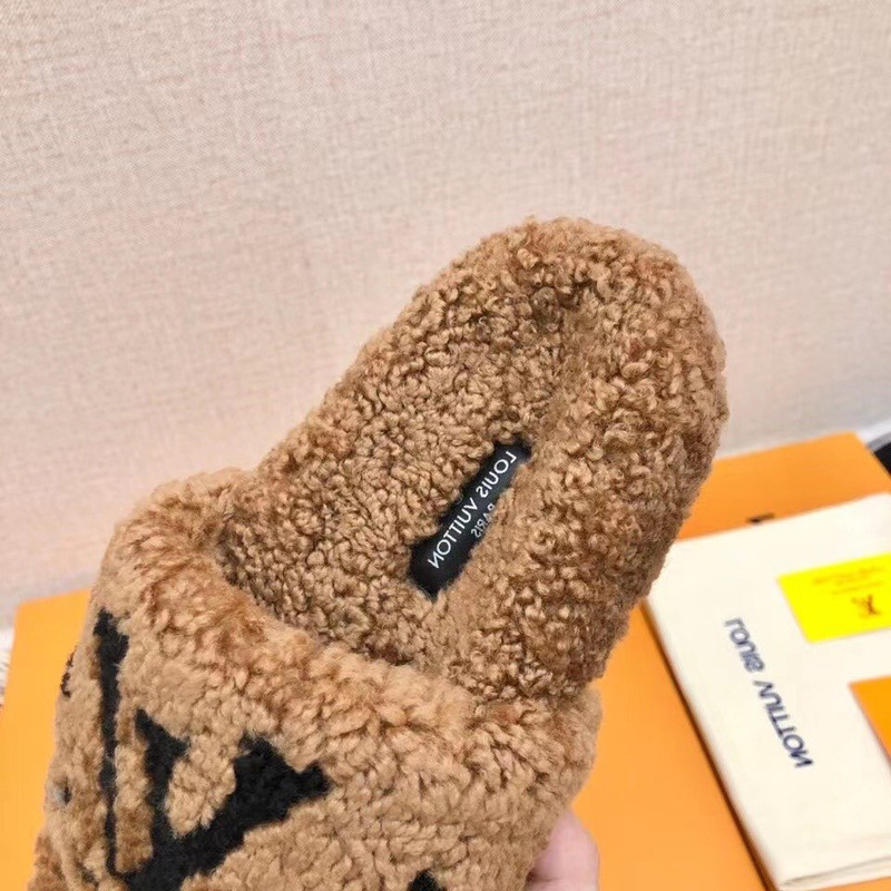LV  Magnetic Slippers Brown