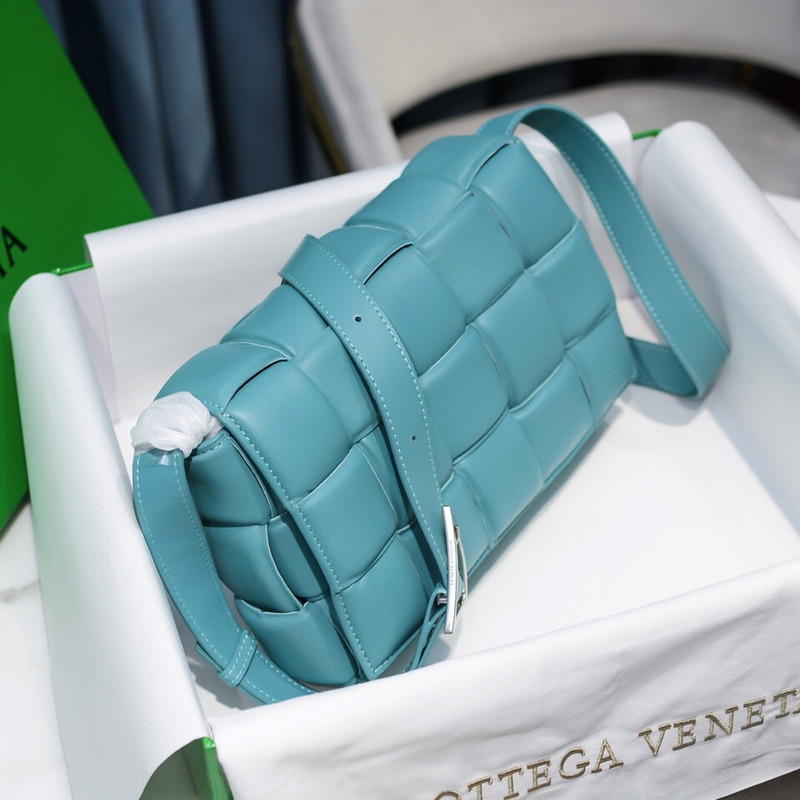 Bo*te*ga ve*ne*ta padded cassette leather shoulder bag lake blue