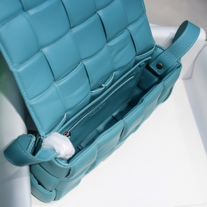 Bo*te*ga ve*ne*ta padded cassette leather shoulder bag lake blue