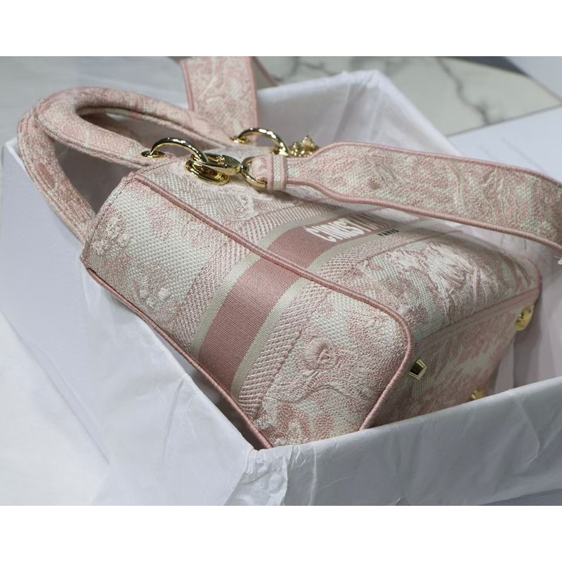 D*or lady d-lite bag rose des vents toile de jouy embroidery in light pink
