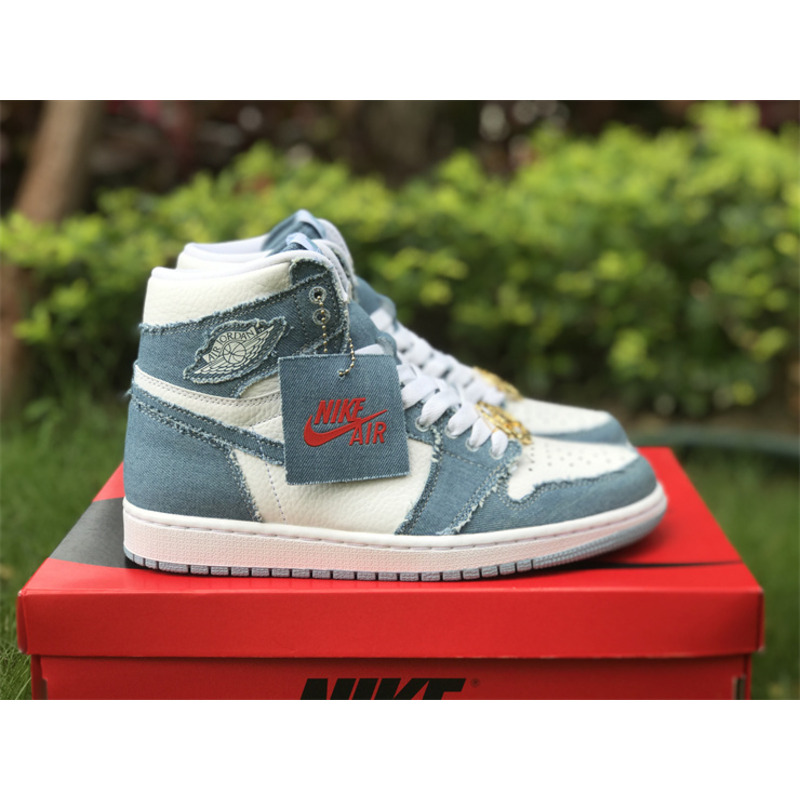 Nike Jordan Air Jordan 1 High OG Denim denim blue denim gold buckle high-top sneakers