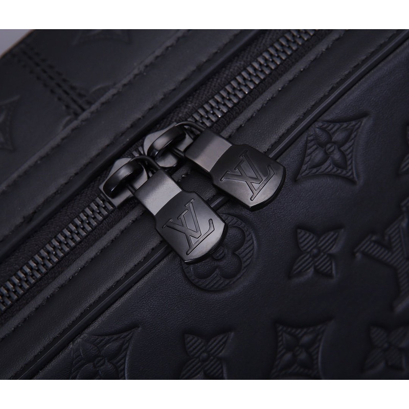 l**is V*t*n mochila sprinter preta italiana in black
