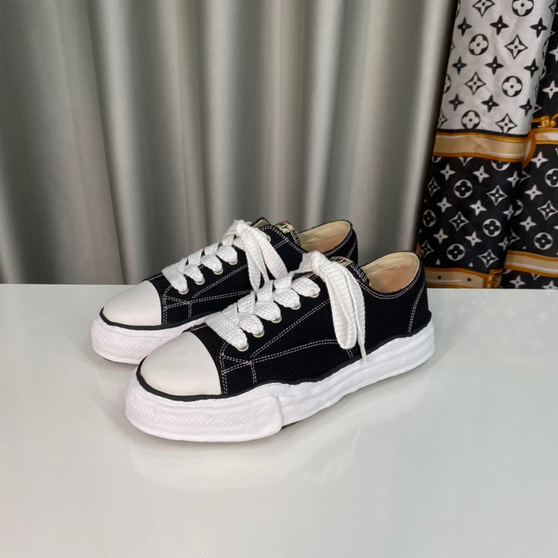 MaisonMinaraYasuhiro Peterson low Sneaker Black