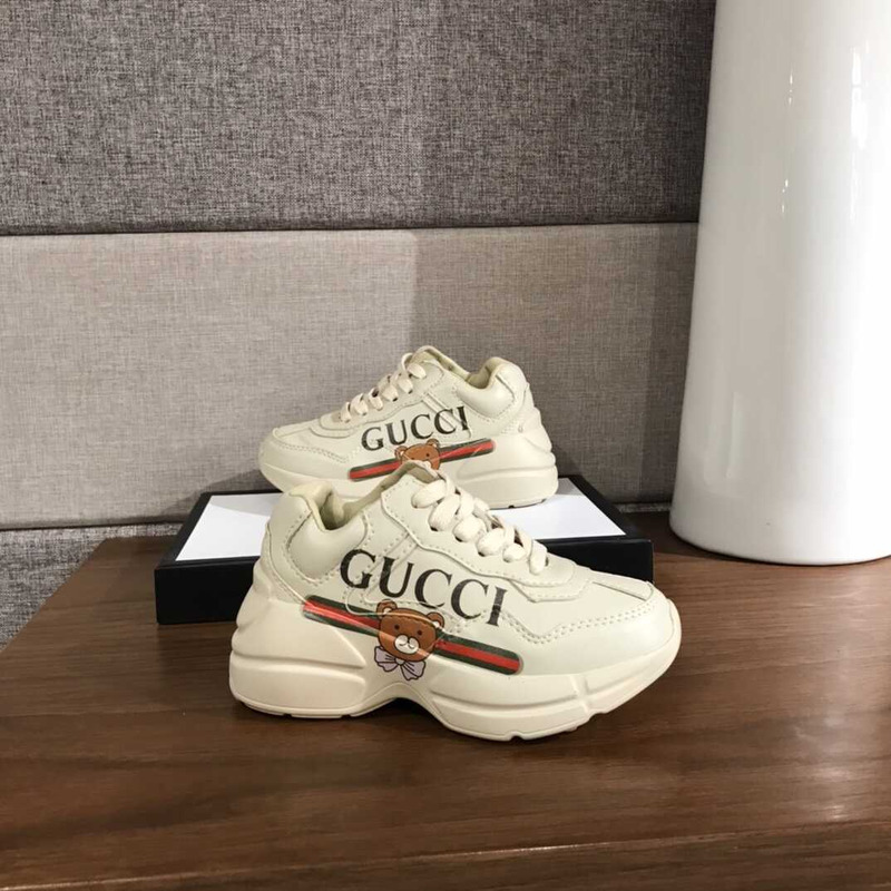 G*u*i x kai (exo) kids sneaker