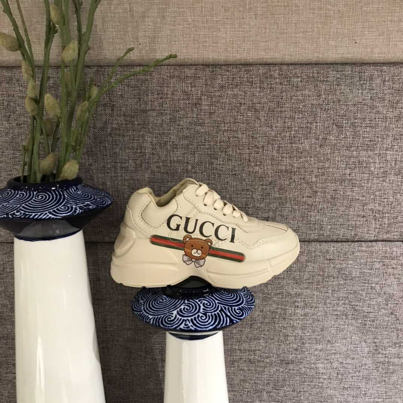 G*u*i x kai (exo) kids sneaker