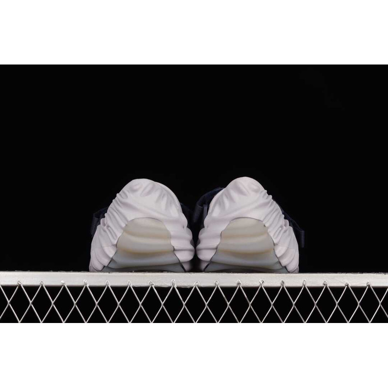Salehe Bembury X Crocs Pollex Clog White nd Black