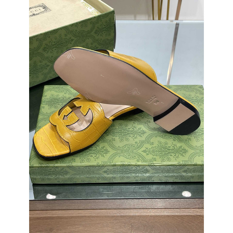G*u*i interlocking g cut-out sandals yellow