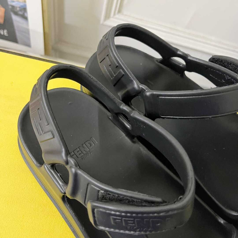F**di hiker sandal rubber black