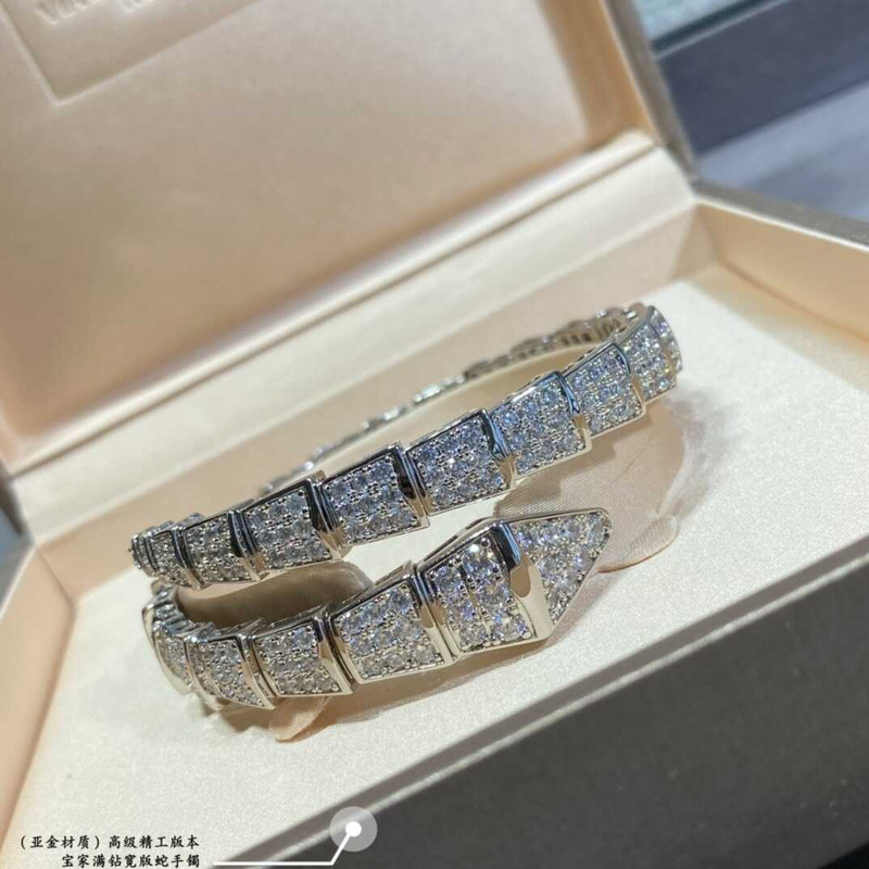 B*l*ai serpenti diamonds bracelet