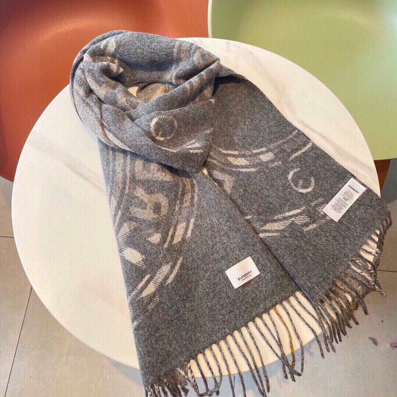 B**rry inverness check scarf gray and pink