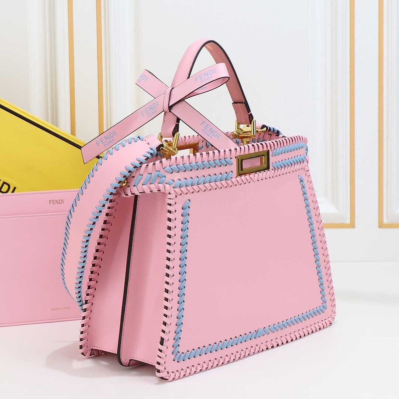 F**di peekaboo iseeu bag pink