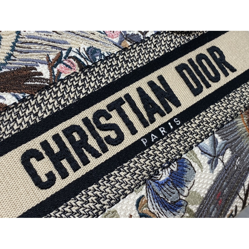 D*or  medium lady d-lite bag embroidery white multicolor