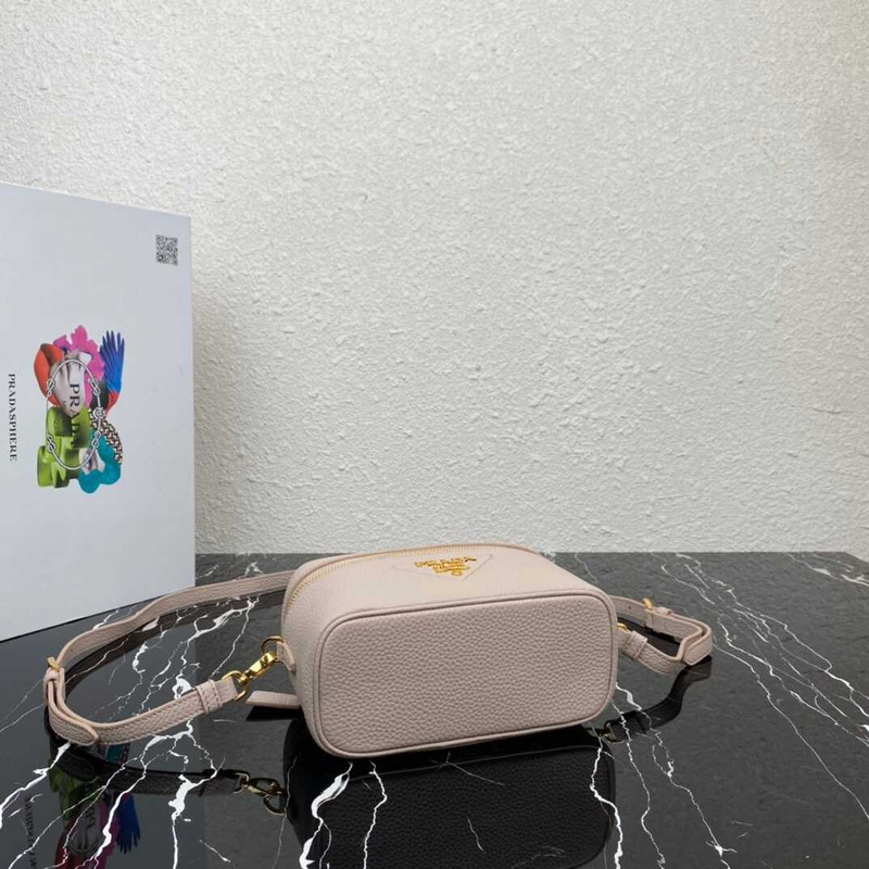 Pra*a re-edition 2005 shoulder bag nylon mint pink