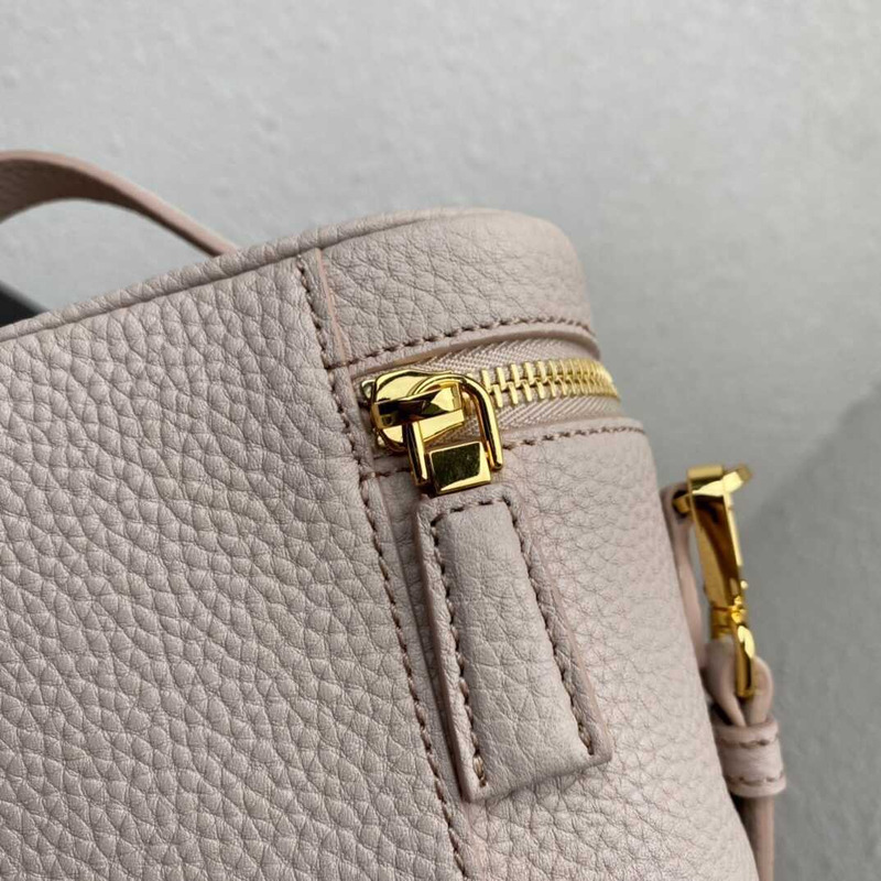 Pra*a re-edition 2005 shoulder bag nylon mint pink