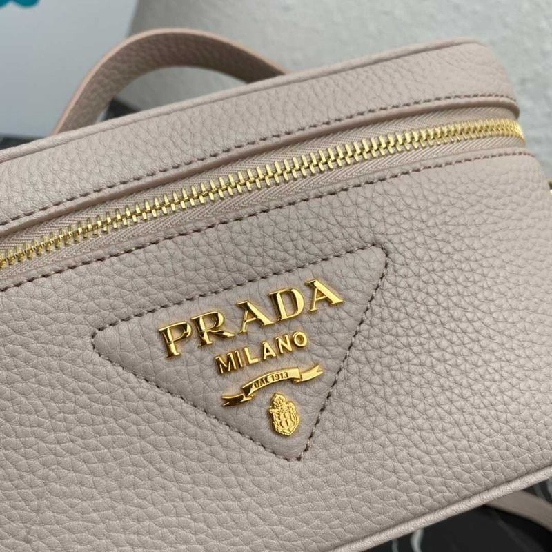 Pra*a re-edition 2005 shoulder bag nylon mint pink