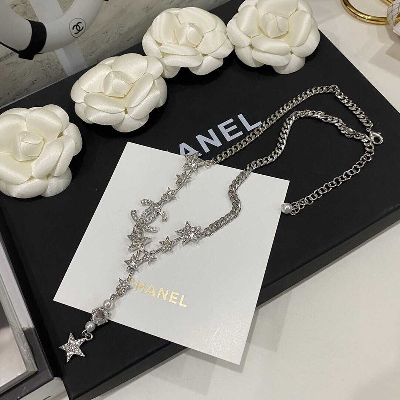 Ch*el star diamond necklace