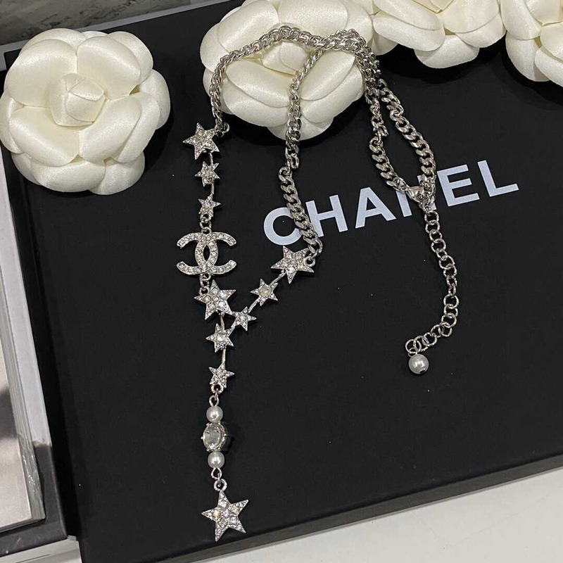 Ch*el star diamond necklace