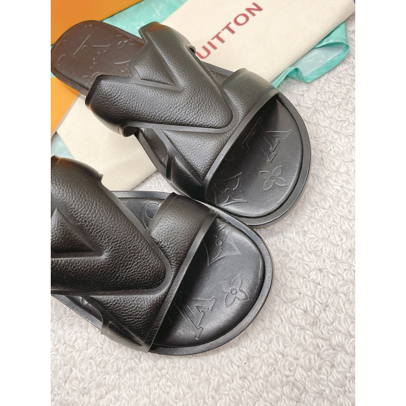 l**is V*t*n lv oasis mule sandal in black